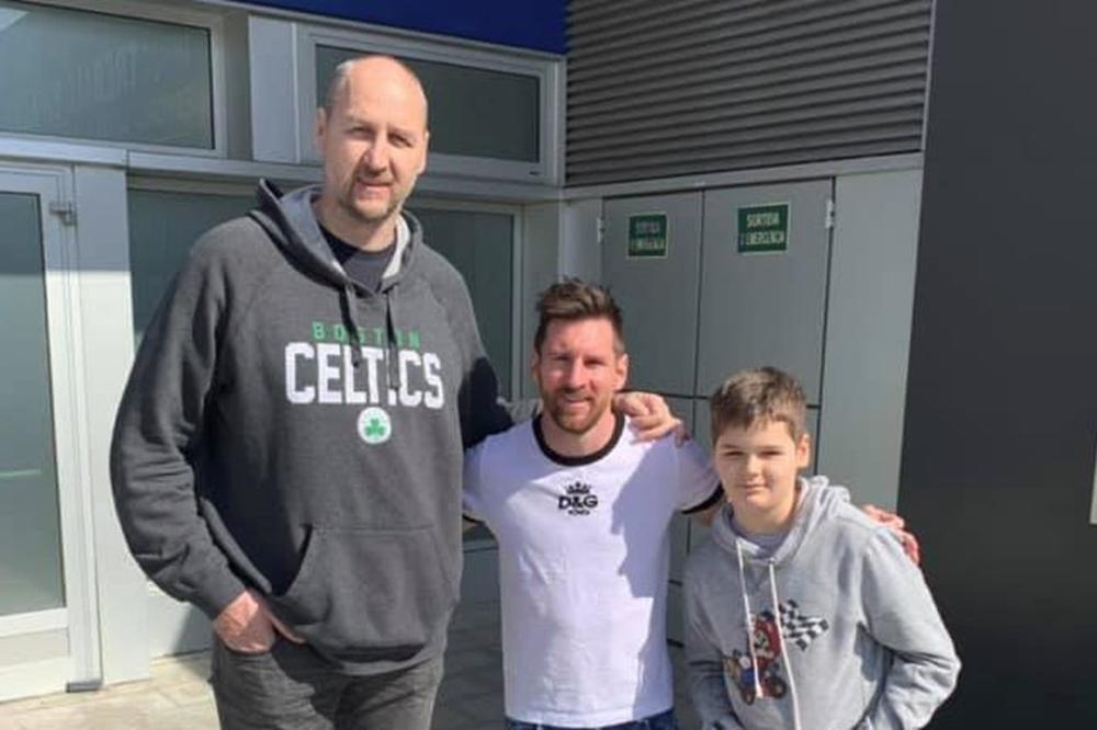 VOLEO BIH DA UPOZNAM PELEA, ON ĆE UMRETI USKORO! Ili kako je Dino Rađa ispunio želju sinu da upozna Mesija!