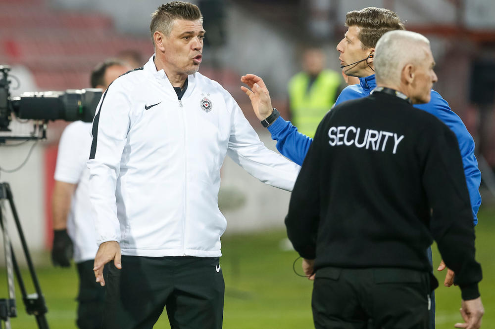 MILOŠEVIĆ DOVODI PSIHOLOGA U PARTIZAN: Odgovorio i na skandiranje Grobara - Savo, odlazi! Iskreno je rekao sve!