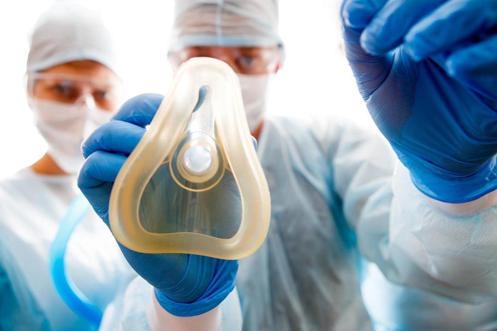 POSLE OPERACIJE DOK JE JOŠ BILA BUNOVNA OD ANESTEZIJE POKUŠALA DA POBEGNE SA KLINIKE: Razlog ima veze S PARAMA