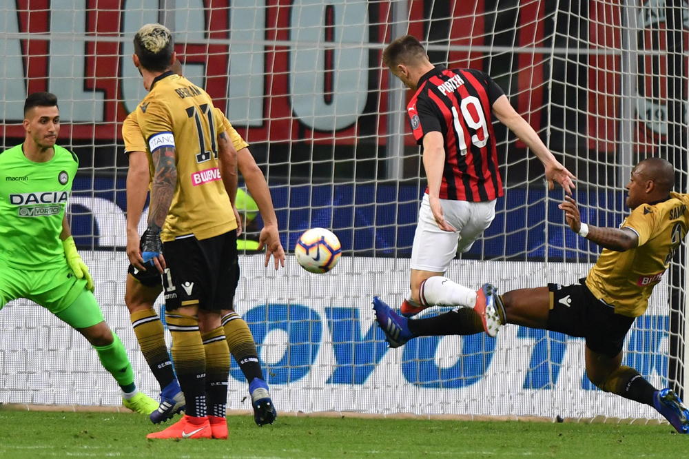 Ne može ni Pjontek sve sam: Milan ponovo ne može da pobedi, Juventus rutinski kroz Sardiniju!