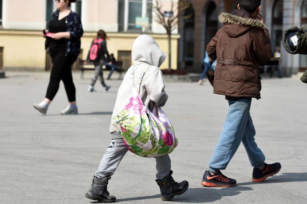 STRAVIČNO! Deca iz Čačka završila na PEDOFILSKOM SAJTU u Ukrajini!