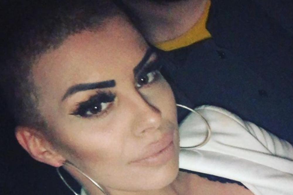 PRONAŠLI JE U NESVESTI NA PODU! Zerina Hećo hitno primljena u BOLNICU, lekari 3 sata pokušavali da je POVRATE