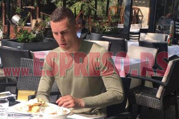 EKSKLUZIVNI PAPARACO: Ognjen Vranješ posle suđenja uhvaćen U AKCIJI! Evo gde je bio nakon ODLOŽENOG ROČIŠTA SA JK!