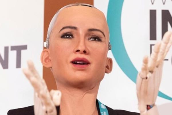 U BEOGRAD JE STIGLA SOFIJA, prvi građanin robot na svetu!