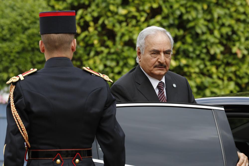 DOLAZIMO TI TRIPOLI, DOLAZIMO! Odmetnuti libijski general poveo napad na sadašnju vladu, preti GRAĐANSKI RAT