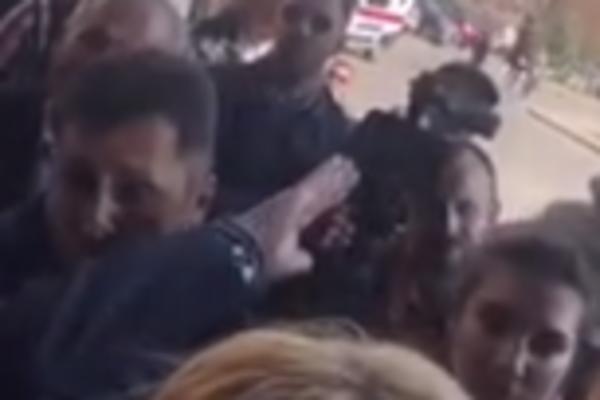 OGLASIO SE JEREMIĆEV NASILNIK KOJI JE ZAMAHNUO ŠAKOM NA ŽENE: Ovako je objasnio svoje ponašanje