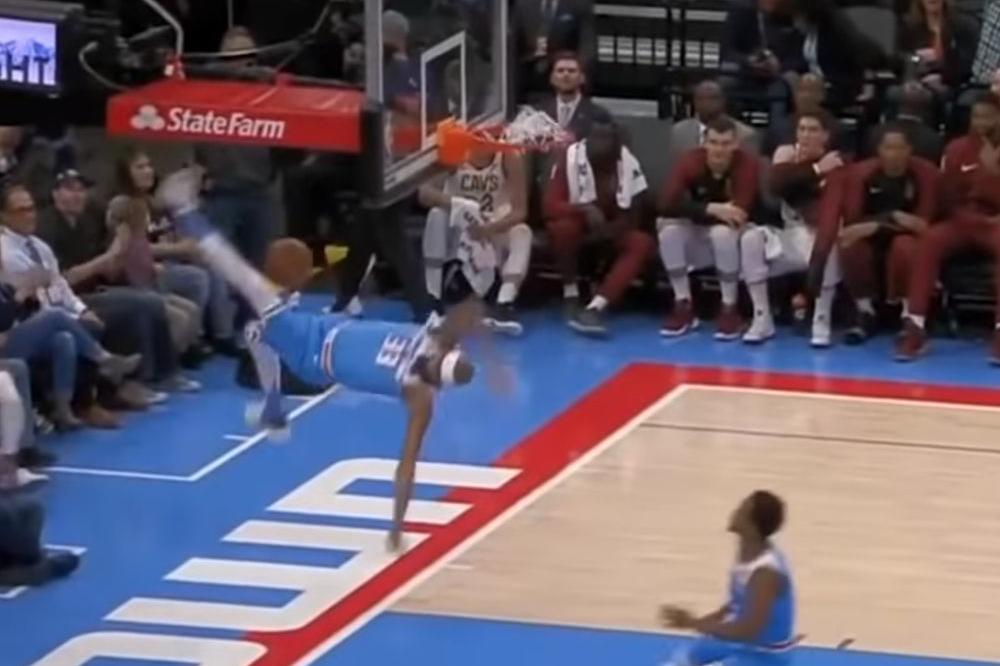 BJELICA I BOGDAN NISU MOGLI DA VERUJU ŠTA GLEDAJU: Stravičan pad košarkaša Sakramenta - dobro je ostao živ!