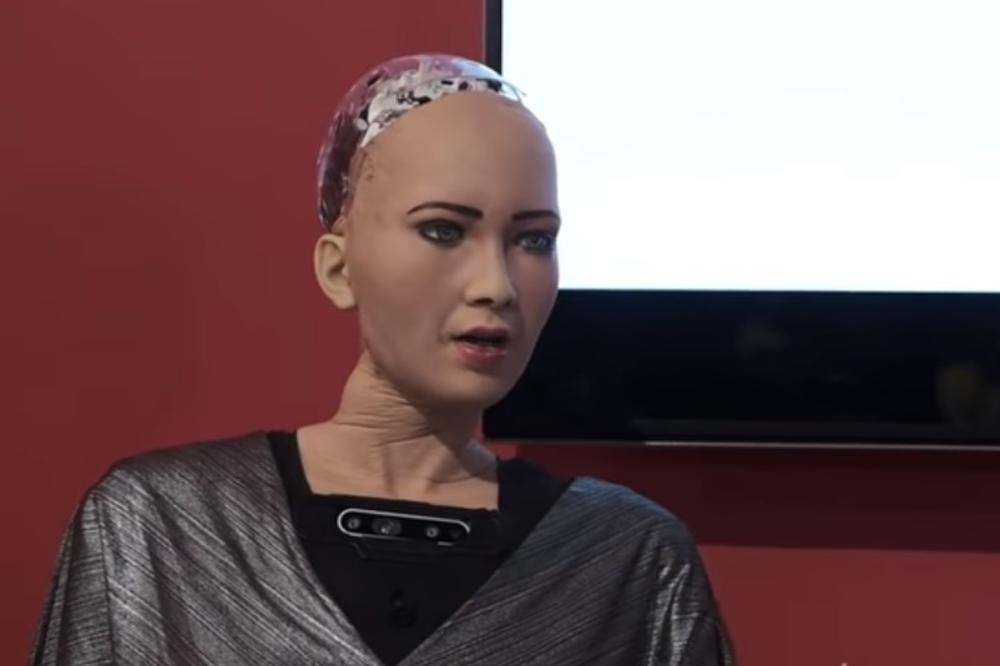 VOLIM BEOGRAD, ŽELIM DA ŽIVIM U NJEMU: Sofija građanin robot oduševila Srbiju!
