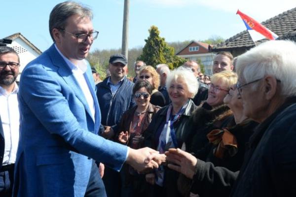 DOĐITE NA MITING 19. APRILA DA IM POKAŽEMO KO JE POŠTEN! Pogača i kajmak za Vučića u Braničevskom okrugu