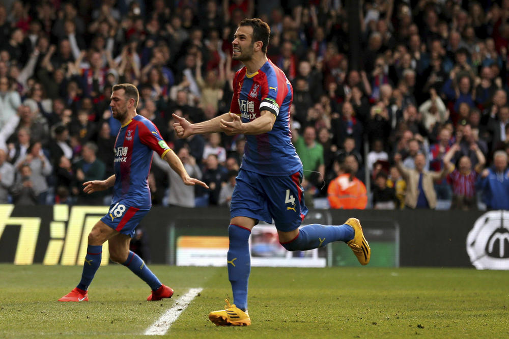 LUKA PREKINUO MUČENJE: Milivojević sa penala doneo pobedu Kristal Palasu! Lisice poslale Hadersfild u Čempionšip!