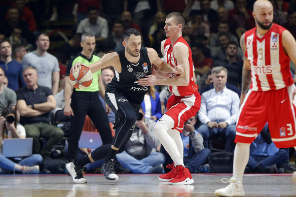 CRVENA ZVEZDA PORUČUJE: Borićemo se za finale ABA lige u "Pioniru"!