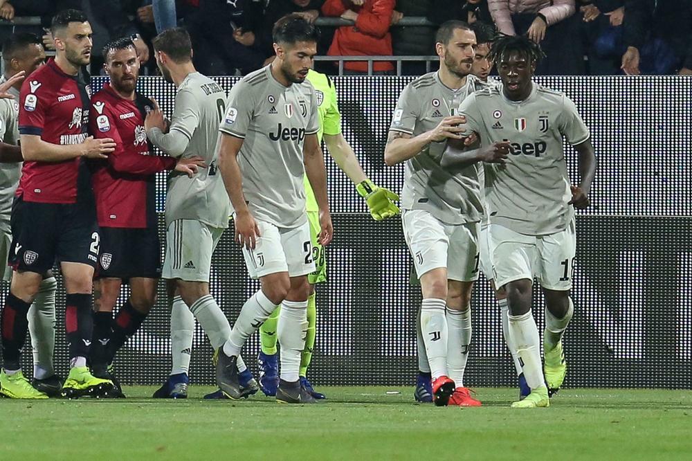 JUVEU ČUDO OD DETETA DONELO POBEDU, ROMI NAJSTARIJI FUDBALER: Kean i De Rosi su zvezde dana u Italiji!