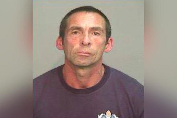 OPASNI UBICA U BEKSTVU! Za vreme dopusta je skinuo nanogicu, njegovi zločini LEDE KRV U ŽILAMA