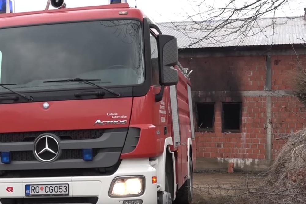 UŠLA KROZ PROZOR KUPATILA, PA KUĆU POLILA BENZINOM: Žena zapalila bivšeg muža i njegovu novu partnerku! (VIDEO)