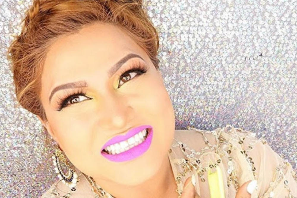 Koža joj je kao PORCELAN: Bacila je sve kreme za lice, sad koristi samo OVO! (VIDEO)