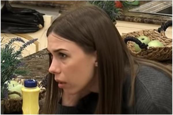 CELA SRBIJA SADA ZNA NJENU DIJAGNOZU: Milojko nije znao da njegova 53 godine mlađa devojka PATI OD OVOGA!