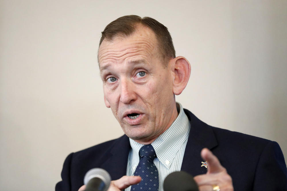 PLJUŠTE OTKAZI U BELOJ KUĆI! Nakon ministarke za bezbednost, Tramp najurio i šefa tajne službe