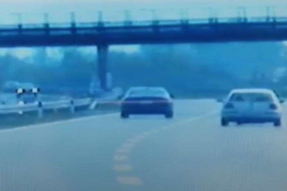 OBJAVLJEN SNIMAK LUDAKA KOJI NA AUTOPUTU JURI 252 NA SAT: Potpuno neverovatno! (VIDEO)