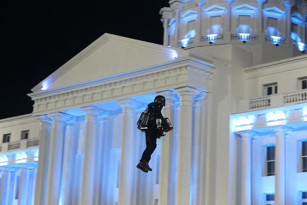 STRAVIČAN PRIZOR U BELOJ KUĆI: Pobacani svuda unaokolo ležali ko zaklani! NIJE ZA ONE SA OSETLJIVIM ŽELUCEM (VIDEO)