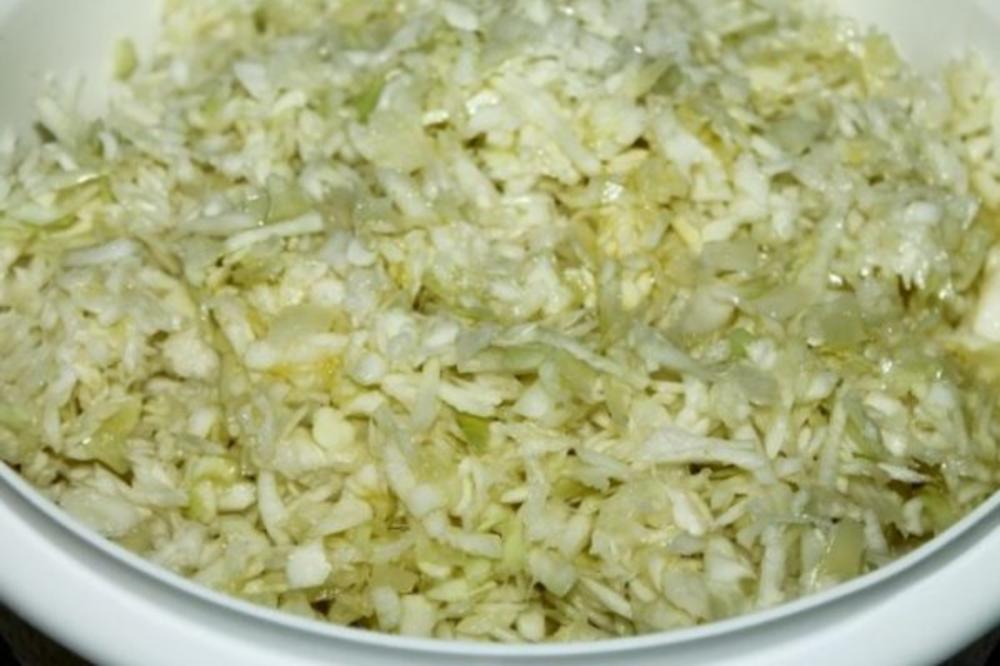 ČISTI CREVA, REGULIŠE KISELINU I TOPI KILOGRAME: Jedite ovo 3 DANA i vaše telo će se PREPORODITI!