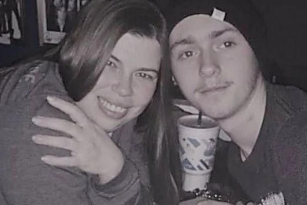 MOMAK (18) SMUVAO MAJKU NAJBOLJEG DRUGARA: Volim je i želim da se oženim njom! A šta  ONA KAŽE!?