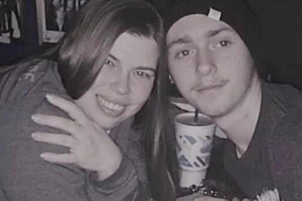 MOMAK (18) SMUVAO MAJKU NAJBOLJEG DRUGARA: Volim je i želim da se oženim njom! A šta  ONA KAŽE!?