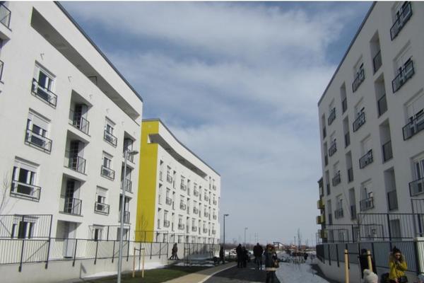 STRAVA I UŽAS U OVČI! Devojčica (5) upala u šahtu duboku 3 metra! Lopovi ukrali poklopac! (FOTO)