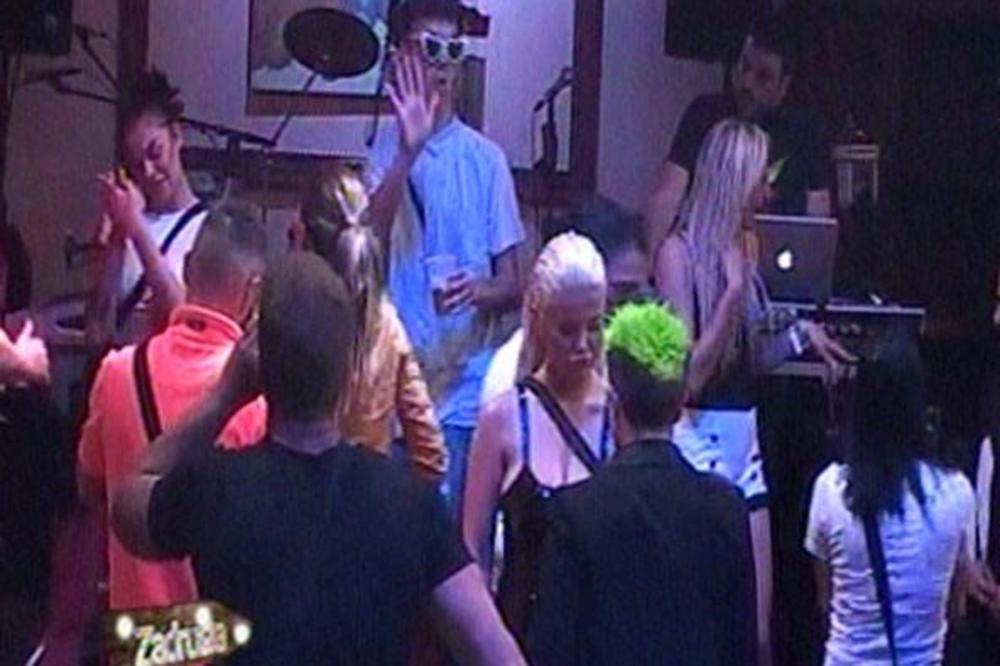 ZAVRŠIO U ZATVORU! Marko nasrnuo na Brendona! (VIDEO)