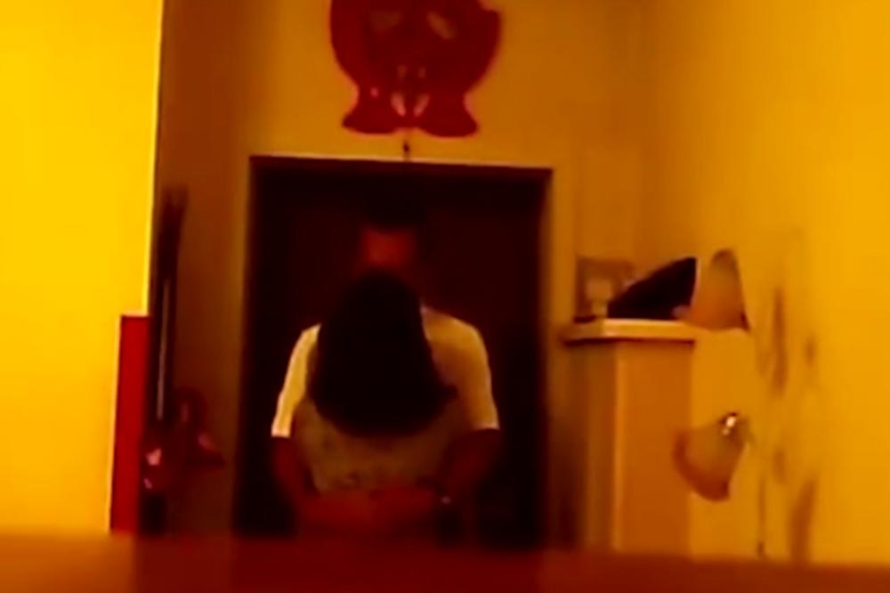 KRENUO JE DA JE "ODBACI", A ONDA JE SAZNAO DA UPRAVO IMA SE*S SA DRUGIM LIKOM: Zaprepastio se kada je čuo