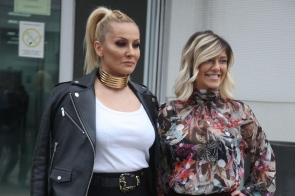 HAOS NA SNIMANJU PINKOVIH ZVEZDICA: Kija razbila svoj telefon, uzela Gocin, pa objavila BRUTALAN SNIMAK! (VIDEO)