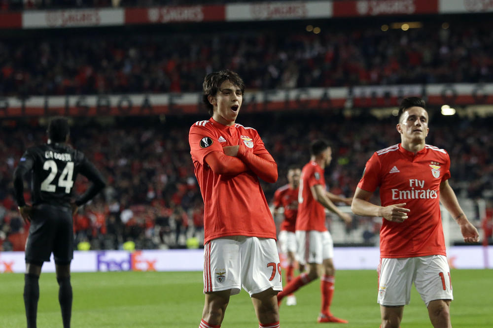 LE: Feliks rastužio Jovića, ali Ajntraht ima šansu! Viljareal potonuo, Čelsi u nadoknadi, Arsenal bolji u derbiju!