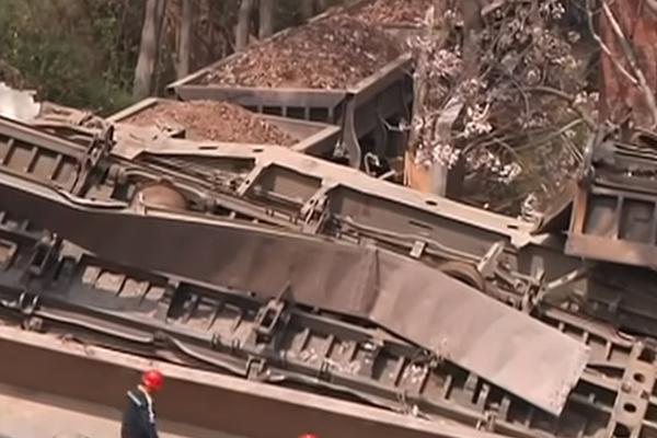 NIJE MOGAO DA SE ZAUSTAVI! Užasna tragedija na železnici, preko 100 ljudi povređeno!