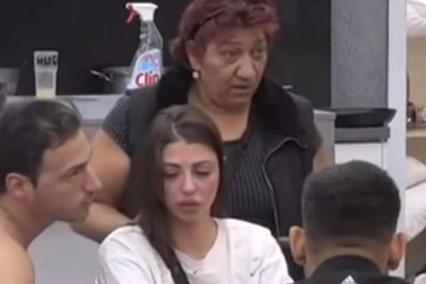 MAJA SE STIDI SVOG POREKLA! Neće da prizna da je ROMSKE nacionalnostim njen otac hteo da se sve ZATAŠKA