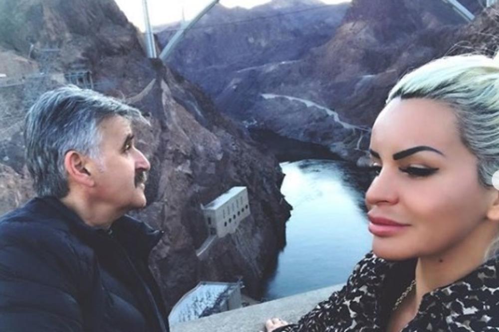 ŠTA LI ĆE REĆI BOSANAC? Džidža nazdravlja sa bivšim dečkom folk pevačice! (FOTO)