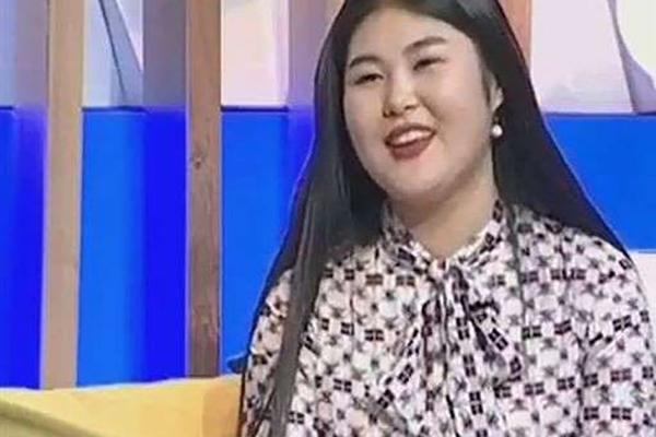 TINEJDŽERKA PRODAJE NEVINOST ZA 4.600 EVRA: Do sada se javilo 60 muškaraca, a evo kako će potrošiti pare!