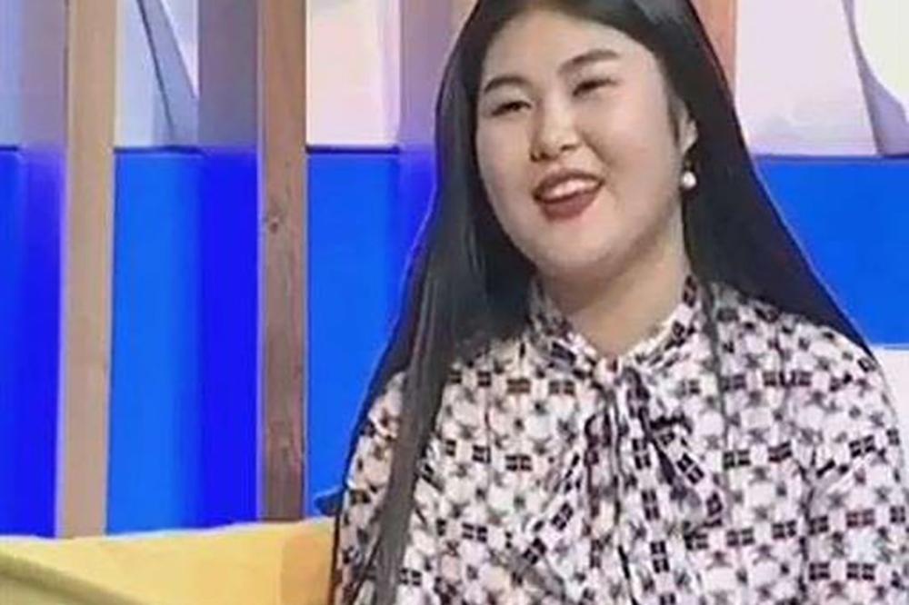 TINEJDŽERKA PRODAJE NEVINOST ZA 4.600 EVRA: Do sada se javilo 60 muškaraca, a evo kako će potrošiti pare!