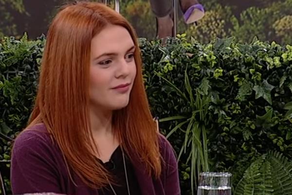 DEVOJKA SA SLIKE JE ĆERKA POZNATE SRPSKE GLUMICE: Da li možete da pogodite ko joj je MAJKA? (FOTO)