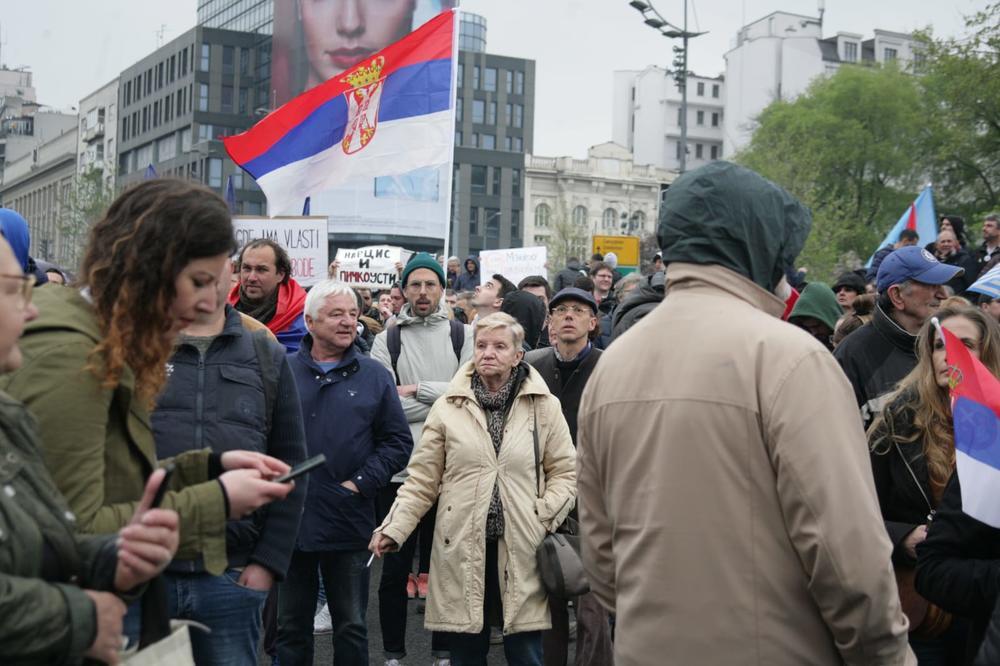 OGLASIO SE MUP! Sada je sve jasno, poznato je KOLIKO TAČNO LJUDI IMA NA SKUPU ĐILASOVACA!
