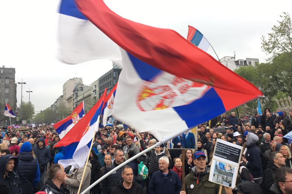 RADNICI FIJATA ODLOŽILI PROTEST: U ponedeljak novi pregovori sa premijerkom!