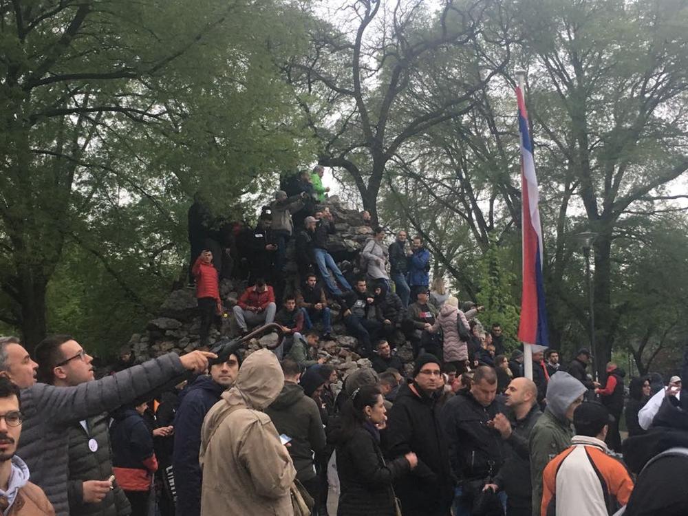 Heroji s Kajmakčalana okreću se u grobu! 