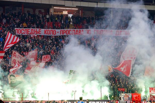 TRAŽE OD NAS PRAĐEDOVI DA DUŠMANE IŠĆERAMO! Delije u slavu heroja s Košara, pa počele dovikivanje s Meraklijama!