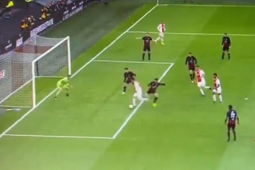 DUŠAN SILNI I DALJE REŠETA: Lukavi Tadić ponovo postigao gol!