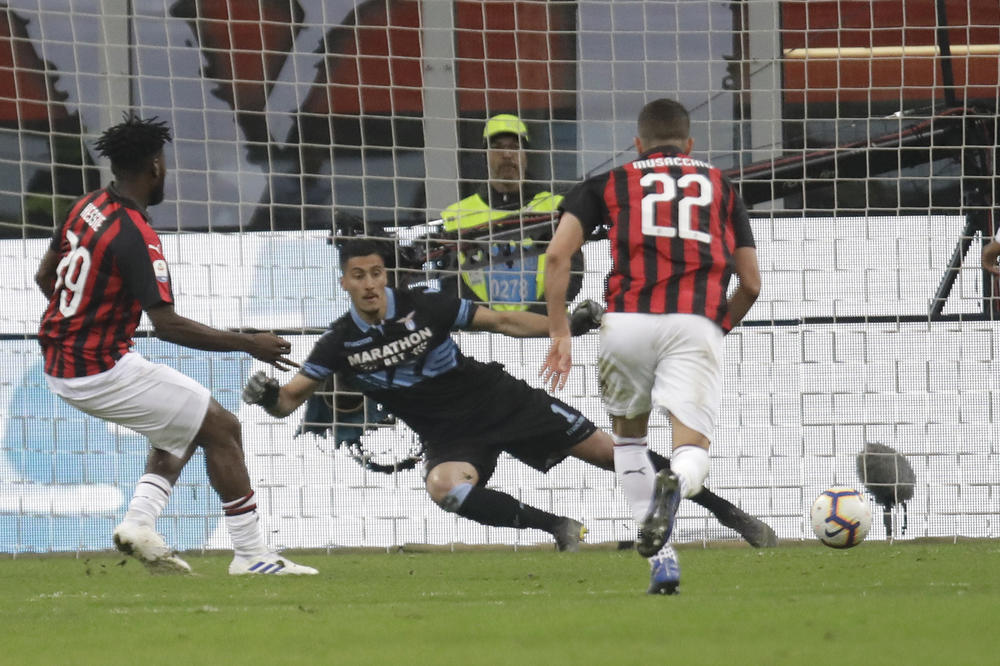 MILAN S PENALA DO POZICIJE KOJA VODI U LŠ: Kesi presudio Laciju na San Siru! Džeko drži Romu u životu!