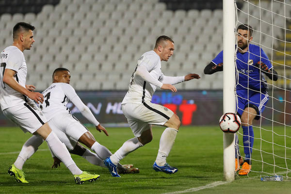 BIVŠI NAPADAČ PARTIZANA PONOVO U SLOVENIJI: Potpisao za najvećeg rivala Olimpije!