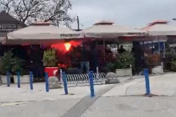 TUČA U KAFIĆU PRED UTAKMICU: Leteli stolovi i stolice, upaljene i baklje - lokal totalno uništen!