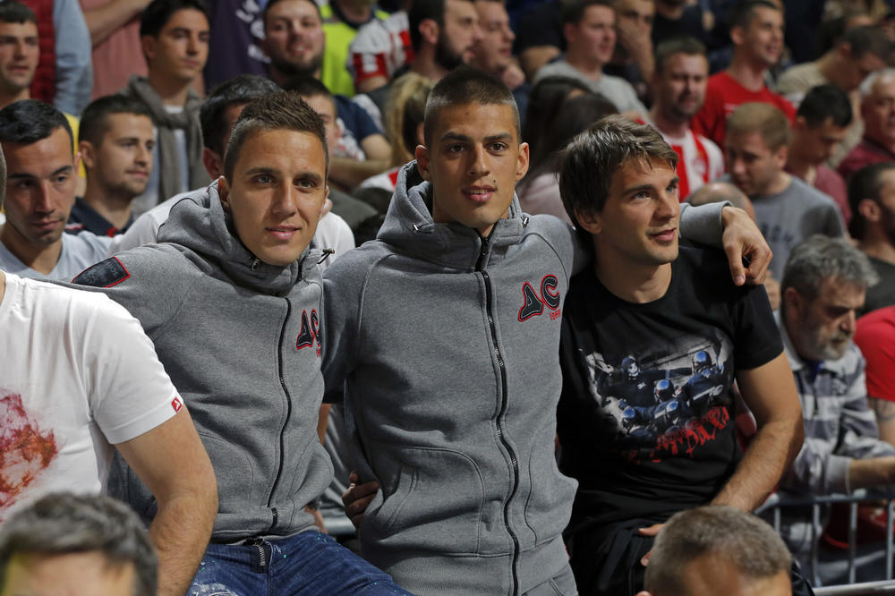 STOJKOVIĆA RAZAPINJU U CRNOJ GORI: Pevao je pogrdne pesme protiv Budućnosti, a igra za reprezentaciju!