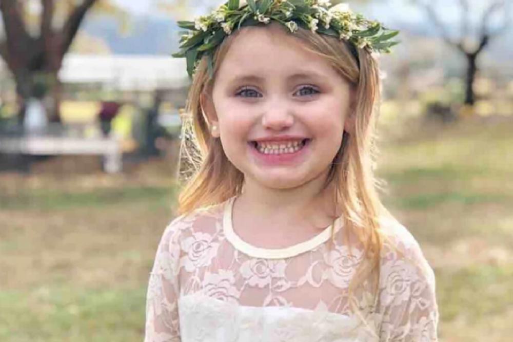 MAJKA JE SAMO NA MINUT OSTAVILA SINA (4) I ĆERKU (6) U KOLIMA: Kada se vratila, prizor je bio JEZIV!