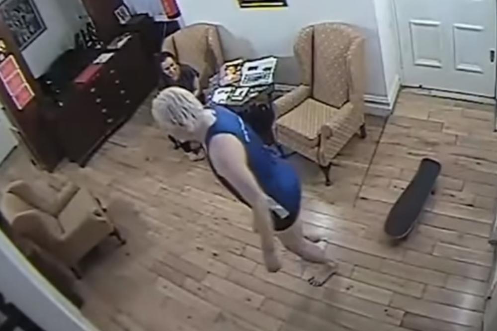 ASANŽ SAMO U GAĆAMA TERORIŠE AMBASADU: Zvaničnici vlade Ekvadora tvrde da su ga zbog OVOGA najurili (VIDEO)