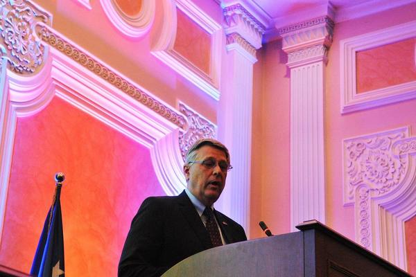 OGLASILA SE AMBASADA SAD U PRIŠTINI: Evo šta su PORUČILI liderima na KOSOVU! NIKAD NISU BILI OZBILJNIJI