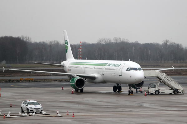 AVION NEMAČKE VLADE HITNO SLETEO! Doživeo KVAR, a onda napravio HAOS na aerodromu!